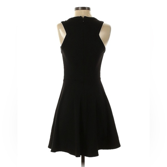 2/$30 Robbi and Nikki Casual A line dress- black and white color block print - Picture 2 of 14